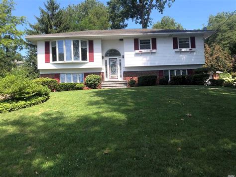 14 tudor dr northport ny 11768|14 Tudor Dr Northport, NY 11768 .